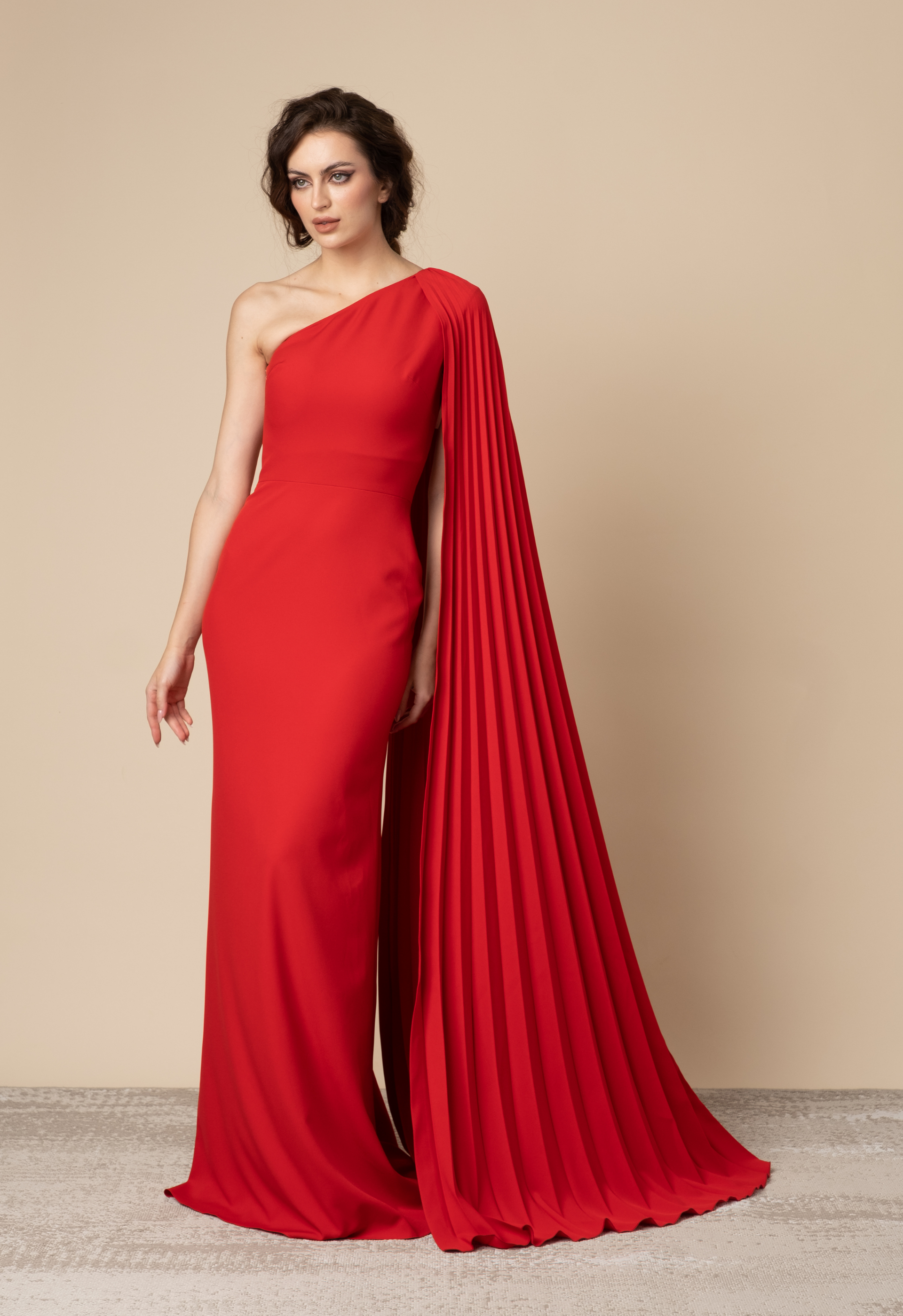 فستان كريب احمر بكسرات