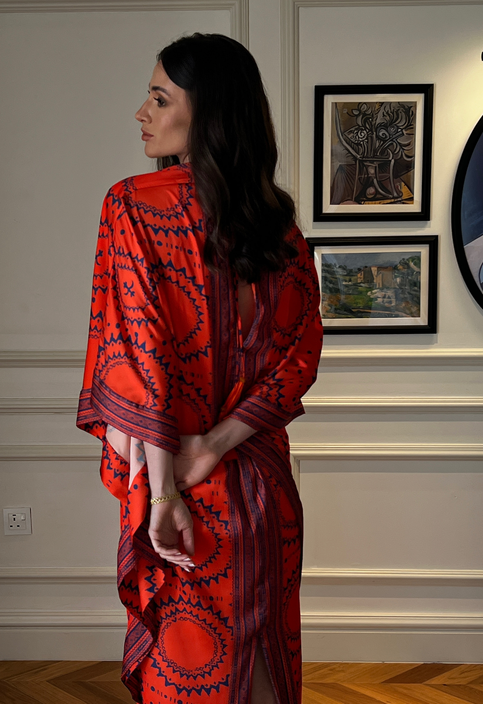 قفطان ماكارينا باللون المرجاني