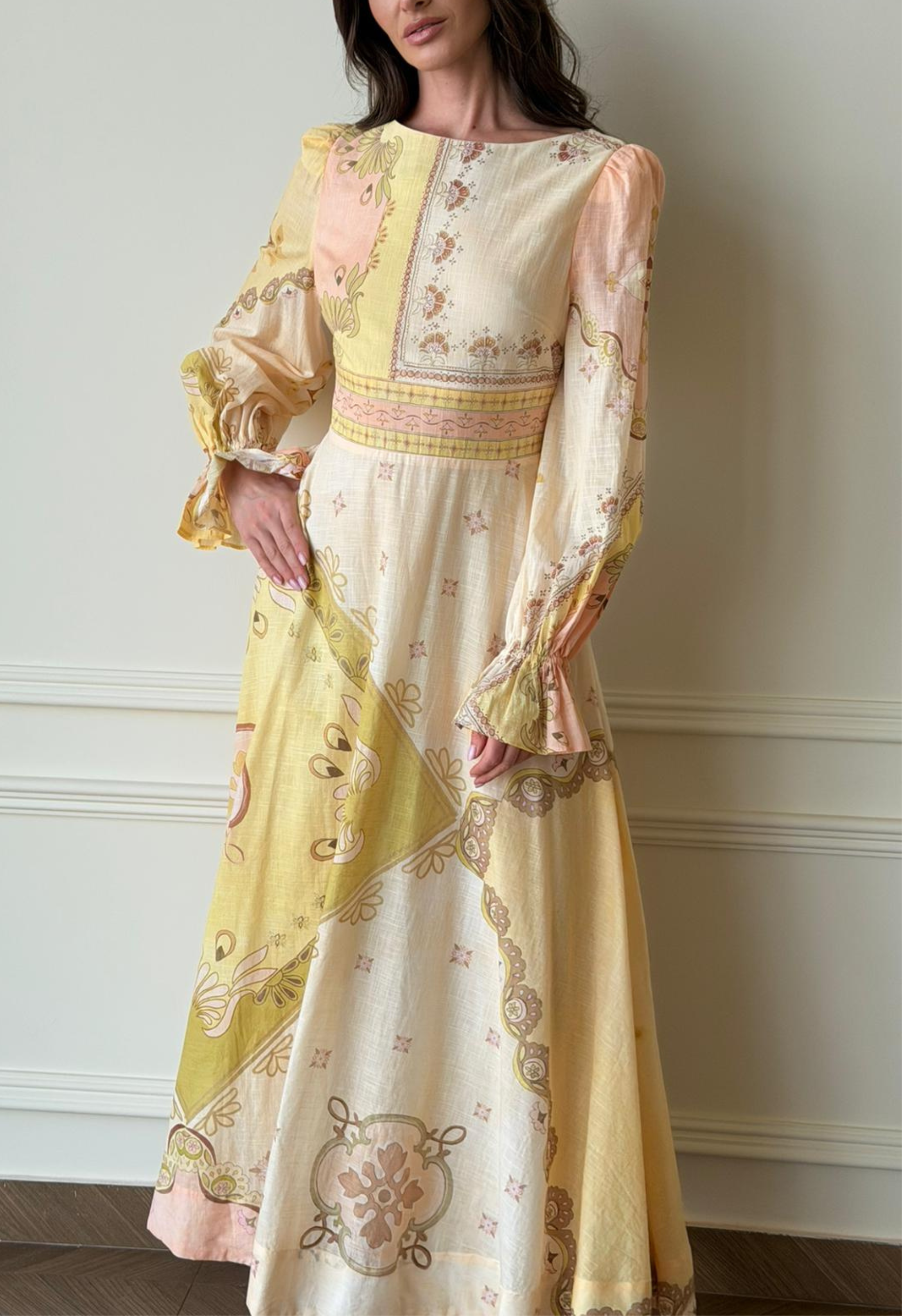 Gigaro Waist Tie Dress