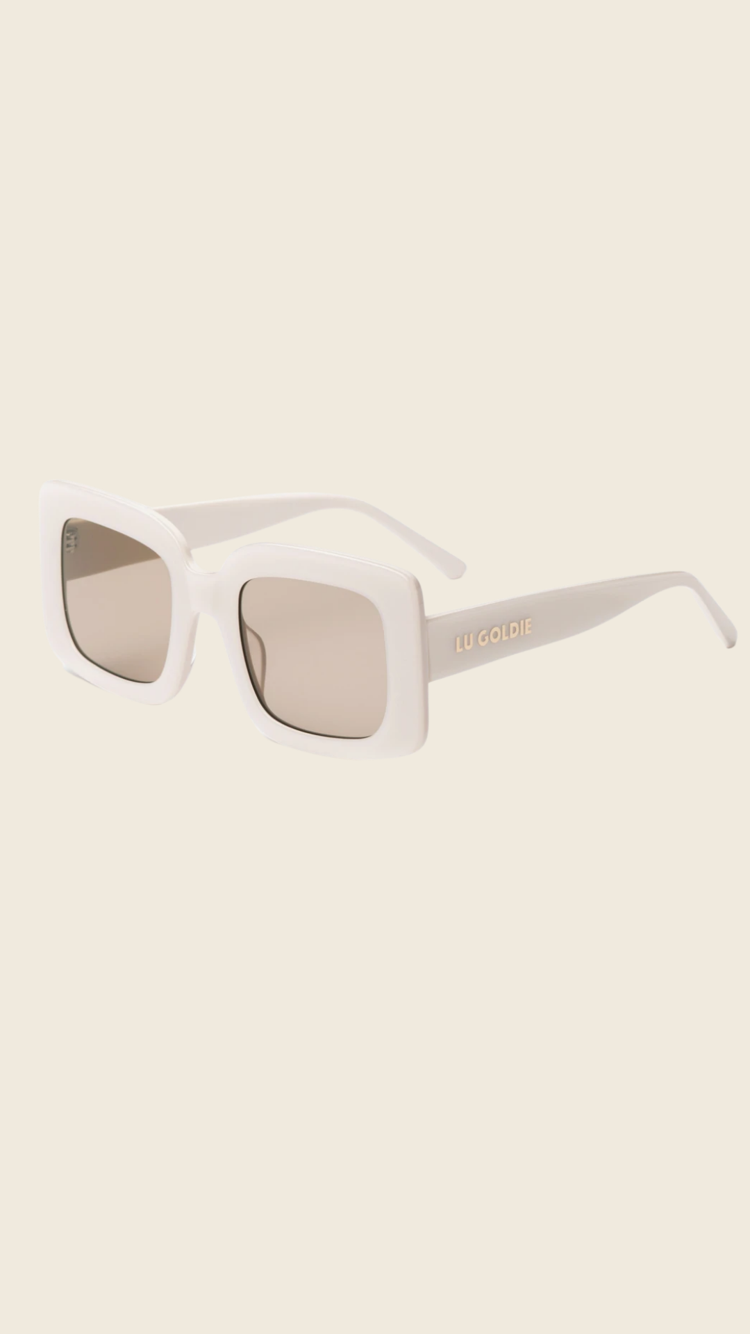 نظارات شمسية باللون الأبيض