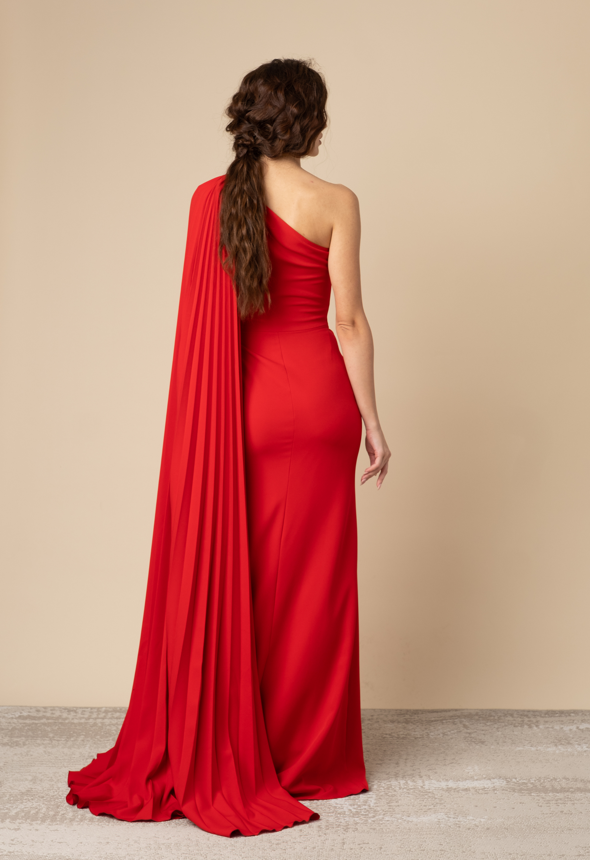 فستان كريب احمر بكسرات